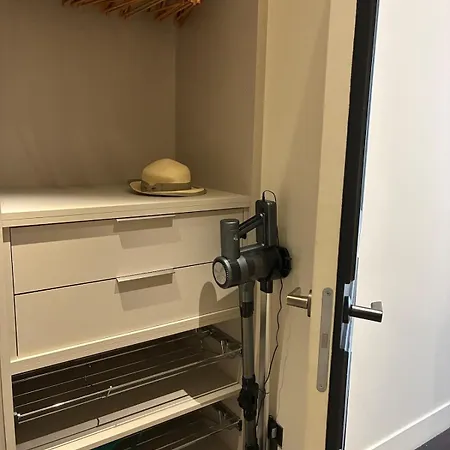 Elegant On A Quiet Street In Old Town Appartement Antibes