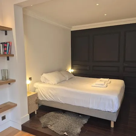 Appartement Elegant On A Quiet Street In Old Town *